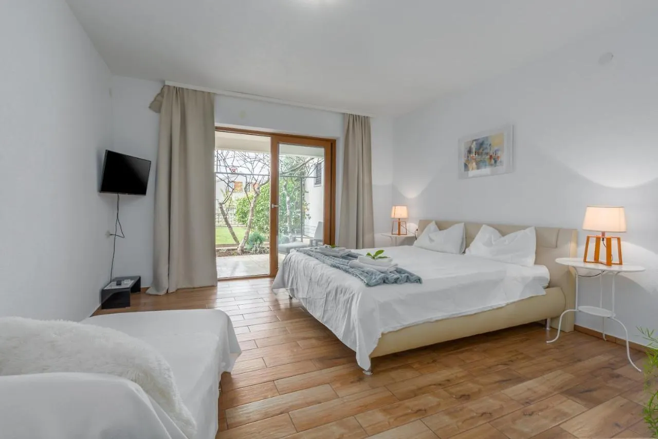 Apartments Zomzi Porec