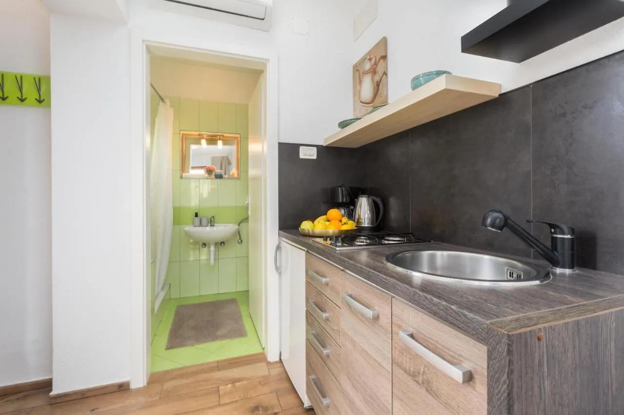 Apartments Zomzi Porec 0*,  Croatia