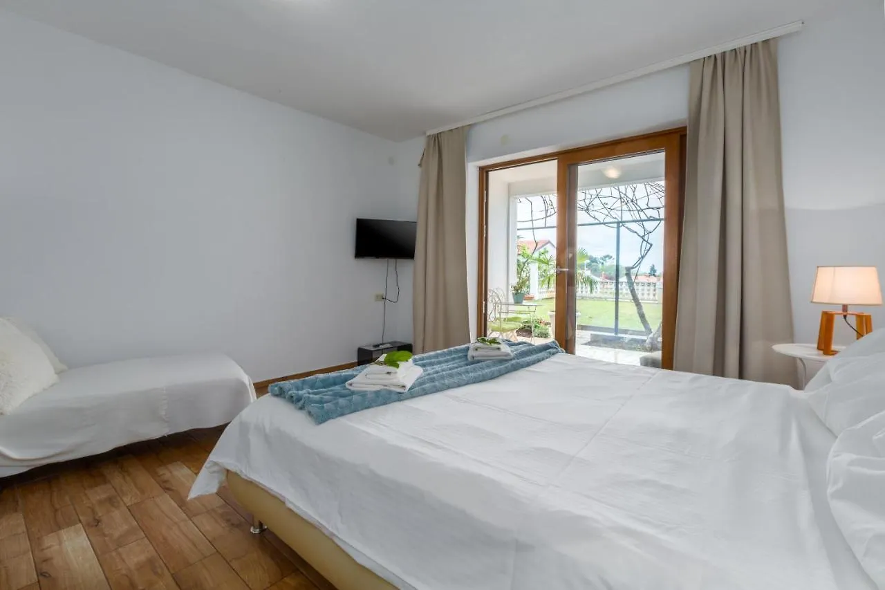 Apartments Zomzi Porec