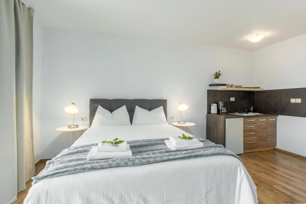 Apartments Zomzi Porec