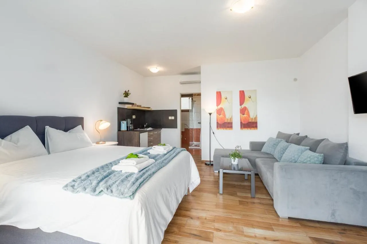 Apartments Zomzi Porec