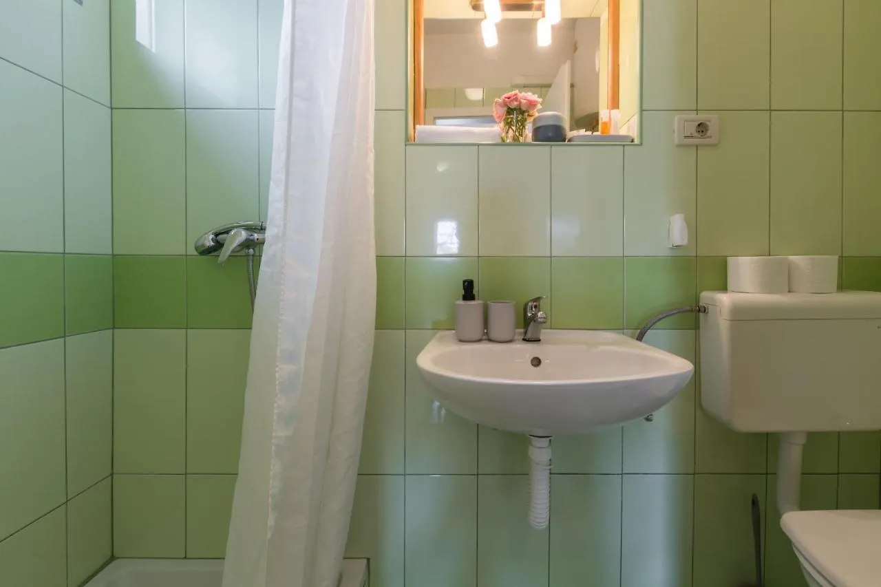 Apartments Zomzi Porec Croatia