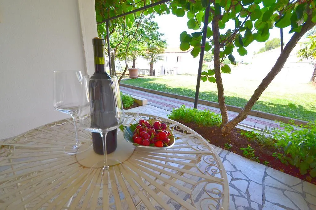 Apartments Zomzi Porec