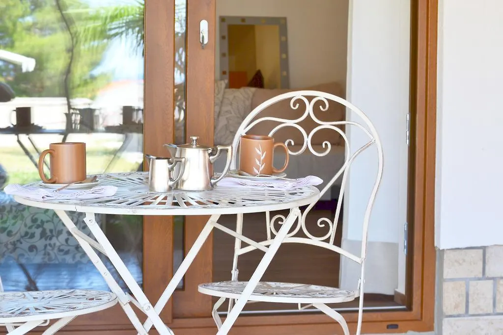 Apartments Zomzi Porec Croatia